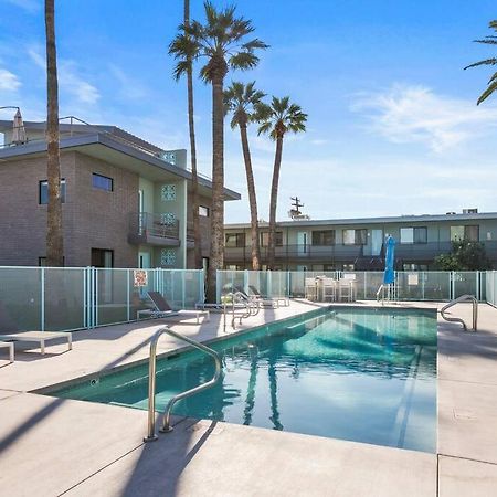 Micro Studio With Balcony & Pool View - Walk To Ot Scottsdale Kültér fotó