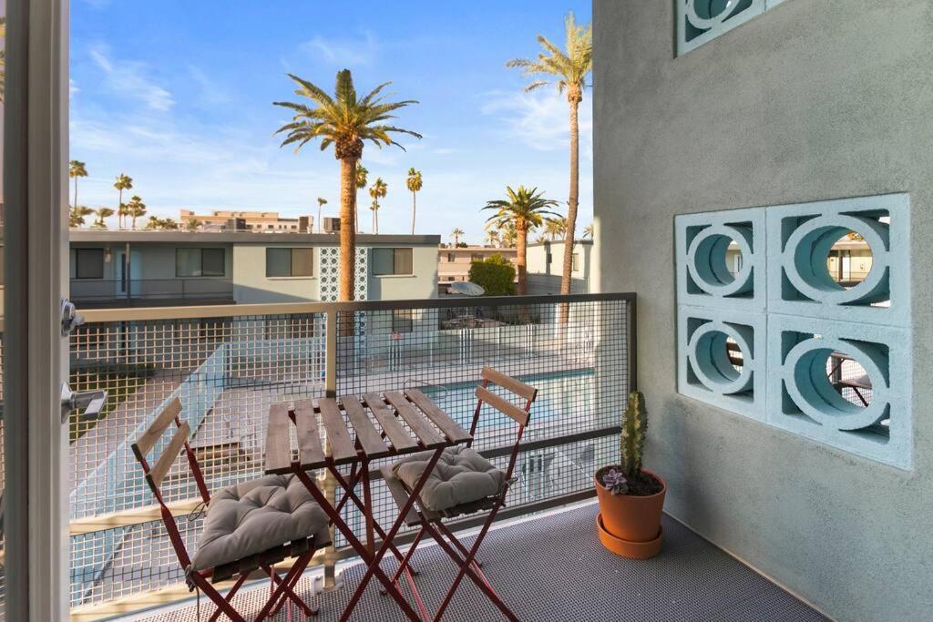 Micro Studio With Balcony & Pool View - Walk To Ot Scottsdale Kültér fotó